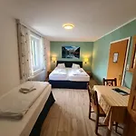 Hallstatt Self Check In Oda ve Kahvaltı *