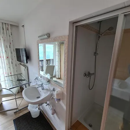 Hallstatt Bed & Breakfast *