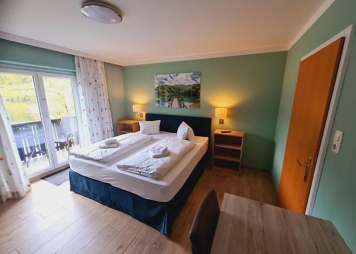 Hallstatt Self Check In Bed & Breakfast *
