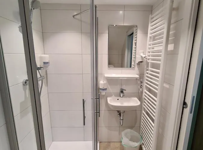 Hallstatt Self Check In 住宿加早餐酒店 *