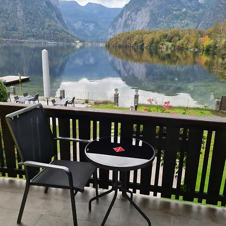 Hallstatt Self Check In Obertraun