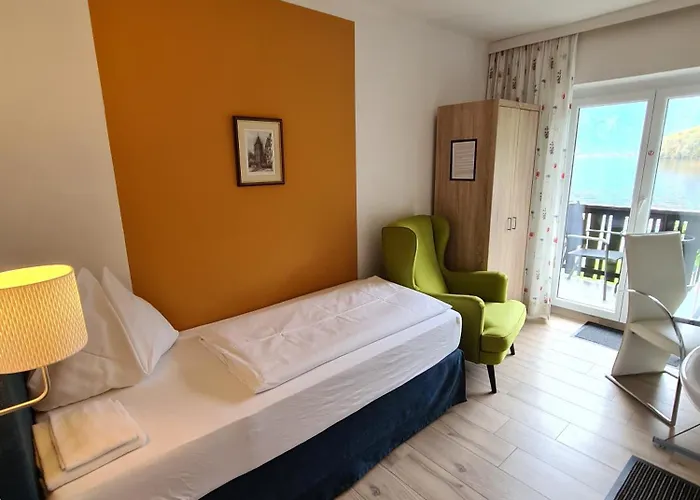 Hallstatt Self Check In Bed & Breakfast